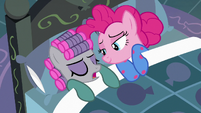 Maud Pie sighing in defeat S7E4