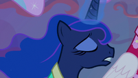 Princess Luna letting her mane down S9E13