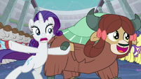 Yona pulling Rarity toward the right S9E7