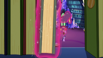 Twilight Sparkle pulling books off the shelves S7E14