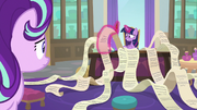 Twilight writing multiple long checklists S9E1