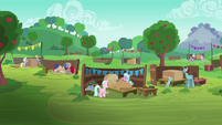 Pony pairs prepare for the Applewood Derby S6E14