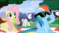 Rainbow Dash with sunglasses S2E03