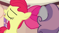 Apple Bloom shaking head S3E4