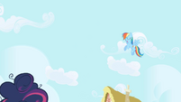 Rainbow Dash hovers over Twilight S1E01