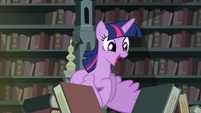 Twilight voando animada pela quantidade de livros 2 T4E03