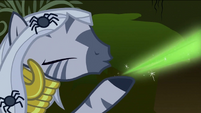 Zecora blowing green dusts S2E04