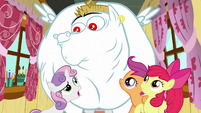 Bulk Biceps listens to Sweetie Belle asking a question S6E4