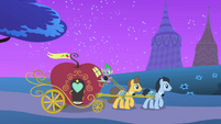 Caramel and Lucky pulling carriage S1E26