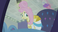 Fluttershy looking her mirror reflection S8E4