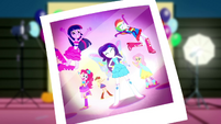 Photo of butterfly Rarity and her friends SS2
