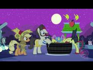 Pescar.jpg (303 kB) Ponies pescando manzanas