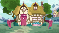 Petunia Paleo's house exterior S6E19