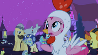 Pinkie Pie Chicken acting like a chicken S2E4