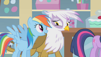 Rainbow Dash talking to Gilda S1E05