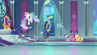 Rainbow Dash yelling at Discord S9E24