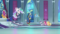 Rainbow Dash yelling at Discord S9E24