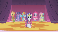 Rarity and her friends are Fabulous!