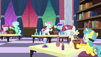 School fillies doing chemistry in pairs S7E1