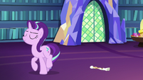 Starlight about to leave Rarity to her task S6E21