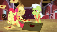 Apple Bloom leaping in joy S3E08