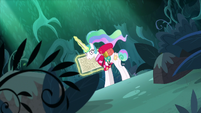 Celestia looks back into the shadows S9E13