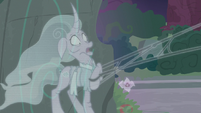 Mistmane caught in the Pony of Shadows' vines S7E25