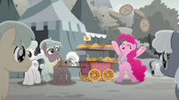 Pinkie Pie tossing up multiple pies MLPRR