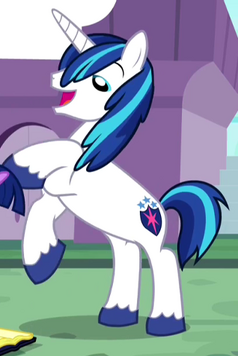 Shining Armor younger ID S2E25