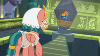 Somnambula slowly walks toward Prince Hisan S7E18