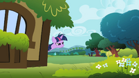 Twilight Sparkle looking S2E03