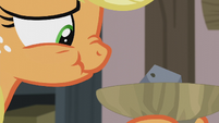 Applejack scrunchy face S5E20