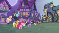 Main six and Discord reach an impasse S4E01