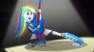 Rainbow Dash singing "take caution" EG2