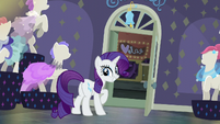 Rarity happy with the jingle bell S6E9