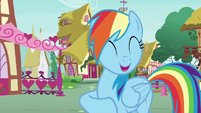 Rainbow Dash pretending "delicious!" S7E23