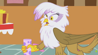 Nice new feather style Glida and along with your eyes derpin' you look kinda cute.