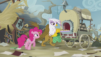 Pinkie asks Gilda for help to save Rainbow S5E8