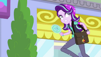 Starlight Glimmer runs away with the mirror EGS3