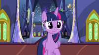 Twilight surprised by what she sees S8E21