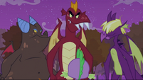 Dragons in front of Spike S2E21