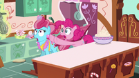 Pinkie Pie sees cake mixer floating away S9E13