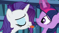 Rarity sticks her tongue out at Twilight S9E19