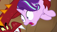 Starlight Glimmer becomes deathly afraid S7E1