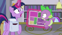 Twilight gasps with sudden realization S9E5