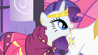 Rarity talking to Prince Blueblood.