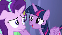 Twilight Sparkle reassuring Starlight Glimmer S7E1