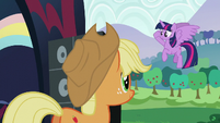 Twilight salutes to Applejack S5E24