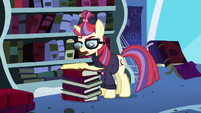 Moon Dancer reads her own message to Twilight S5E12