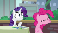 Pinkie Pie spits out her crayon S6E3